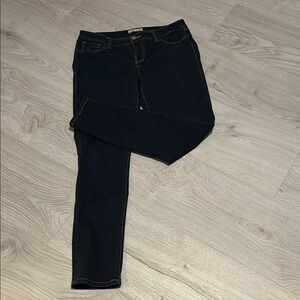 Cabi Dark Wash Denim Jeans Size 10. Style 755.  Excellent condition.